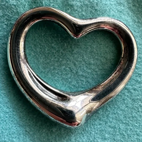 Tiffany & Co Elsa Peretti Open Heart Pendant 27mm - Picture 3 of 13